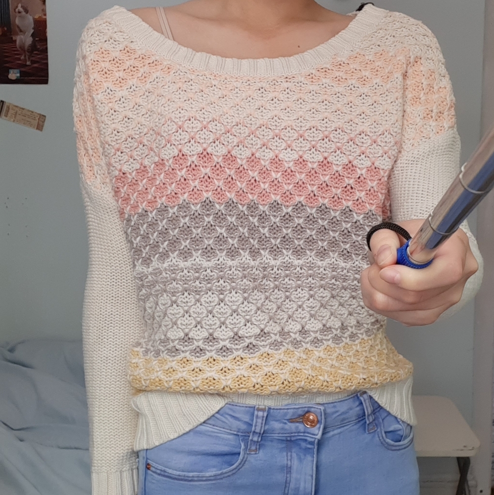 American Eagle Pastel Boxy Knit Sweater Size S